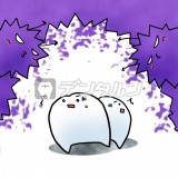 たくさんの虫歯菌に狙われて、おびえている歯のキャラクター