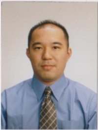 岡村泰斗